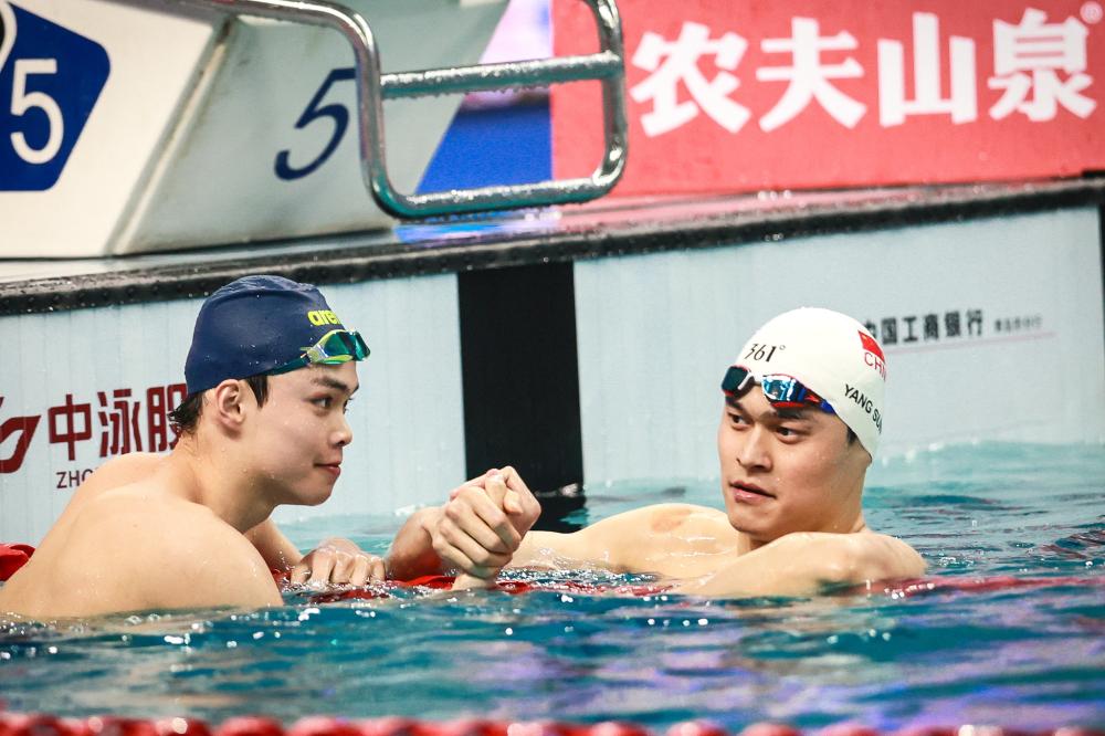 末节被弃用！周琦高效砍两双，杀伤力十足无奈罚球一般